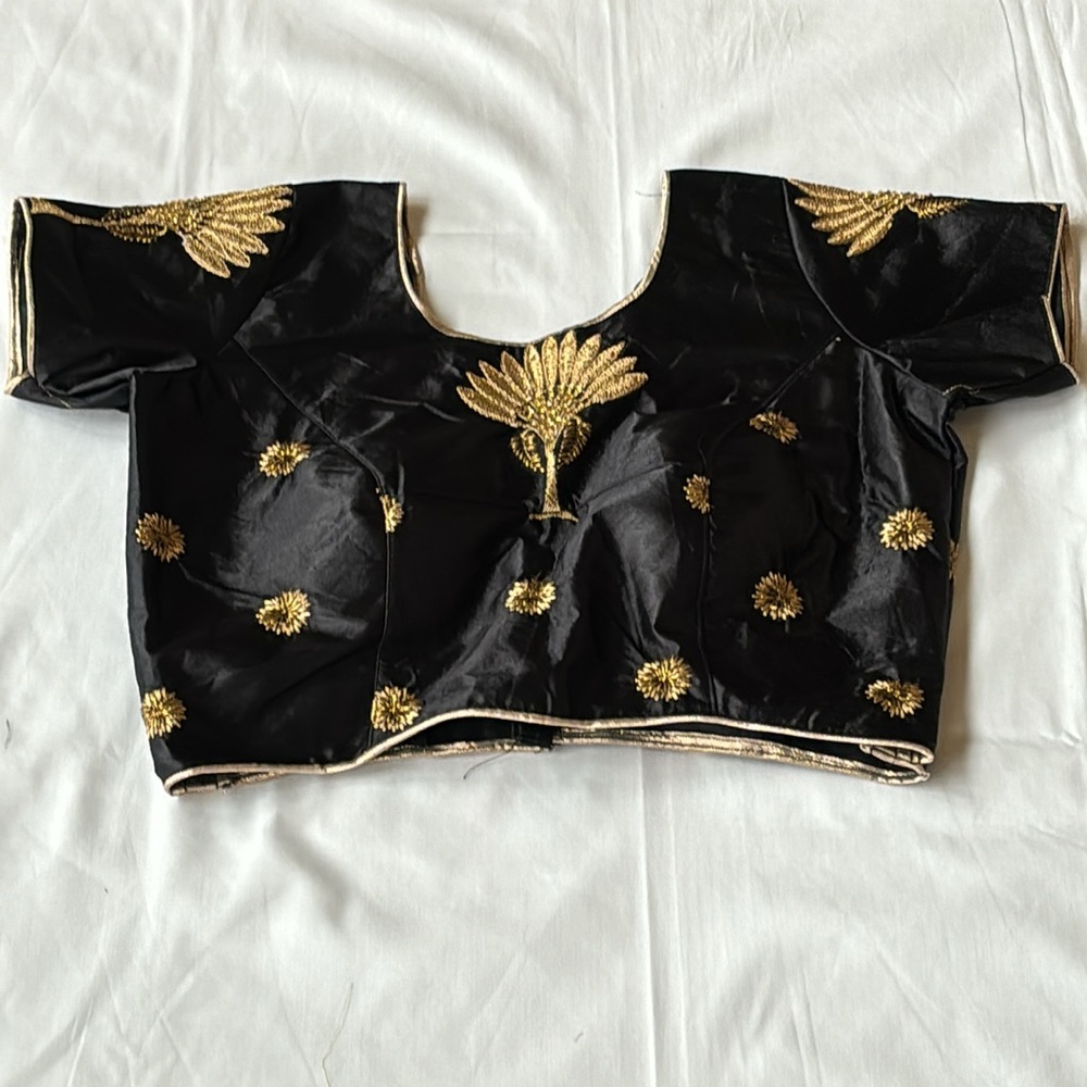 NEW Indian lengha - 3 pc set Red, Black and Gold - Picture 5 of 9